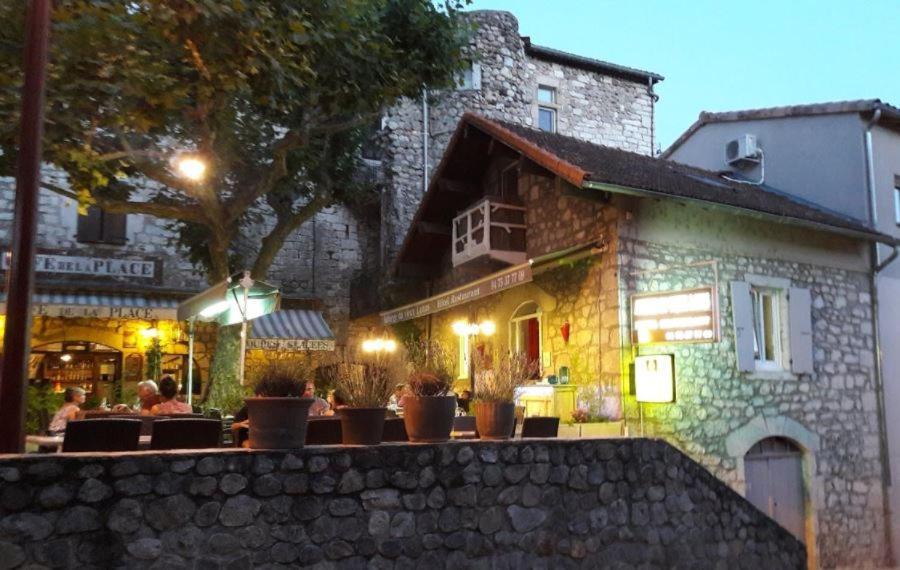 Auberge Du Vieux Lanas Logis Hotel Restaurant Luaran gambar